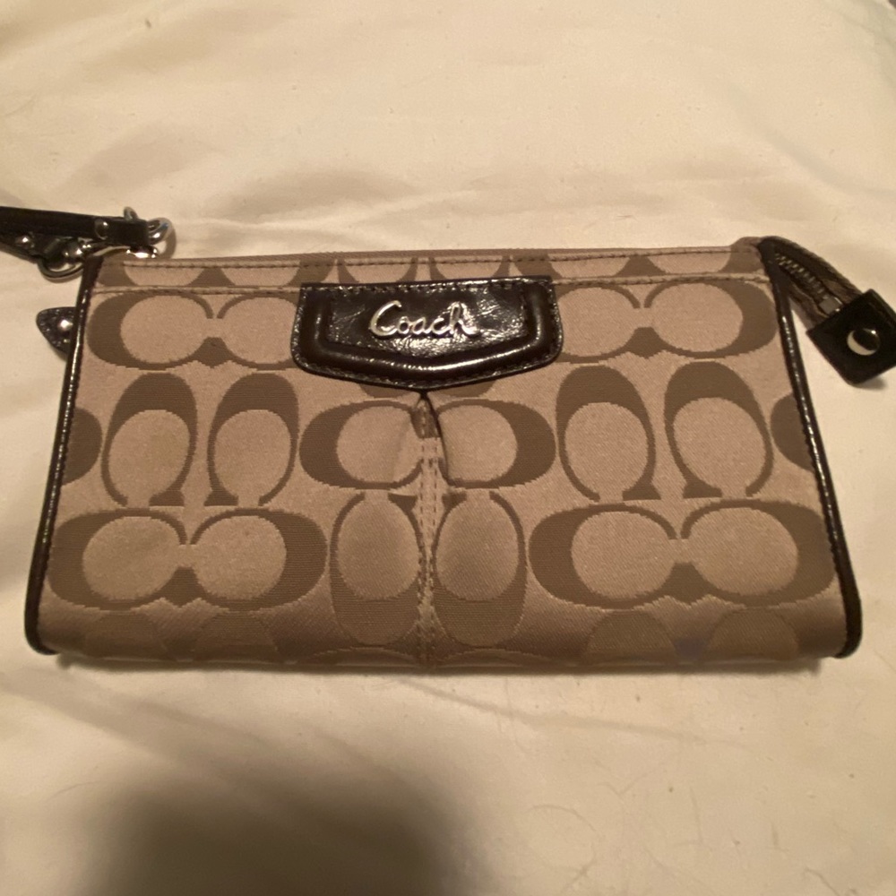 Coach ~ Wallet